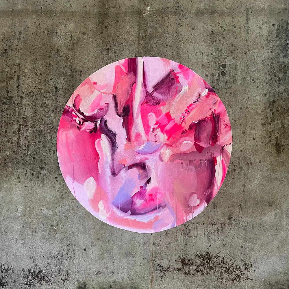 Rundes Mural Fenster zur Farbe von Künstlerduo Pink und Gold